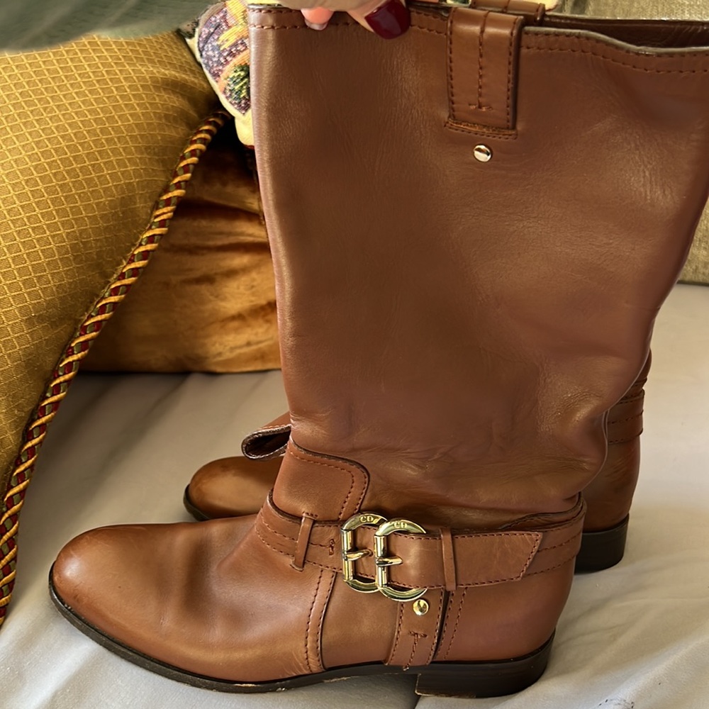 Christian Dior Carmel brown size 39 boots  worn only couple of times
